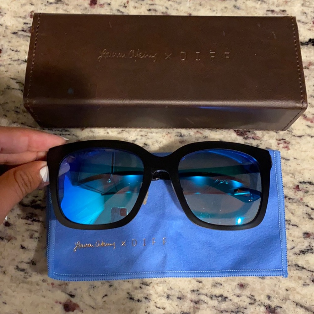 Diff Lauren Akins sunglasses